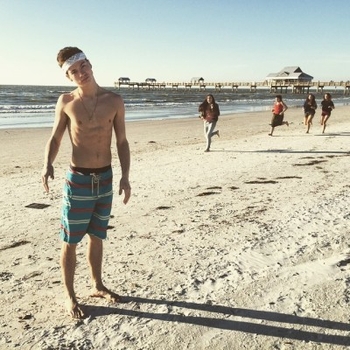 Taylor Caniff