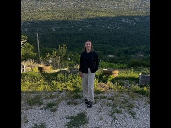  alt="Niamh Charles"