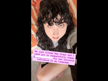  alt="Amy Roberts"