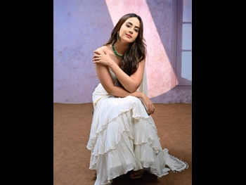  alt="Amiksha Pawar"
