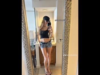  alt="Ashley Matheson"