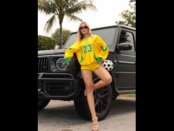  alt="Karoline Lima"
