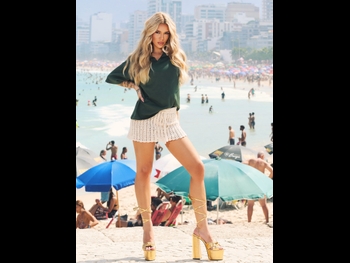  alt="Karoline Lima"