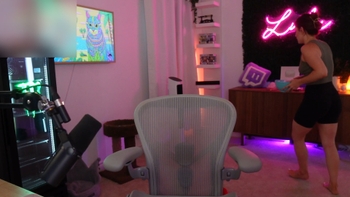 LuluLuvely
