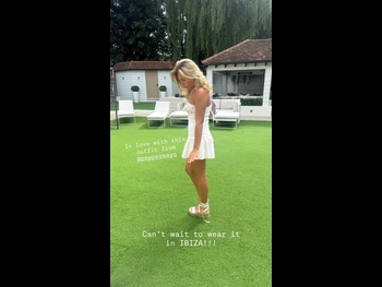  alt="Rosie Mcclelland"