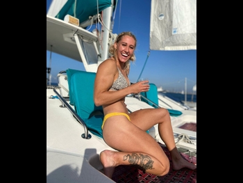  alt="Danielle Brandon"