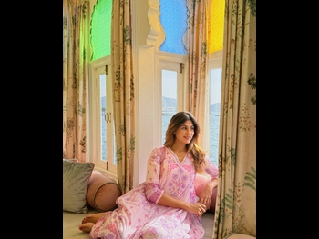  alt="Nidhi Tapadia"