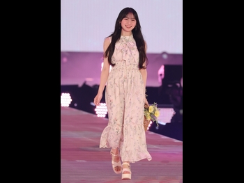  alt="Sakura Kawasaki"