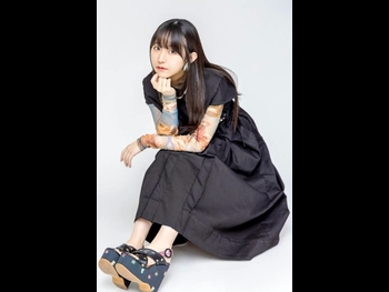  alt="Hina Yomiya"