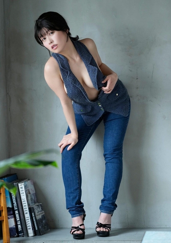 Yoshino Chitose
