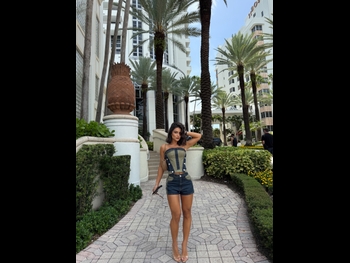  alt="Caroline Fiama"