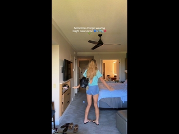  alt="Ellie Thumann"