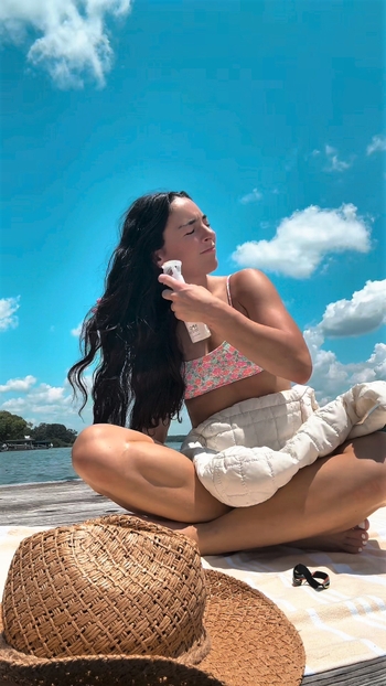 Elena Arenas