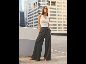  alt="Emily Feld"