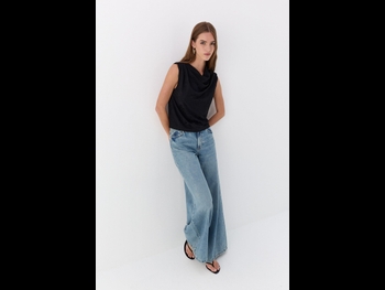  alt="Emily Feld"