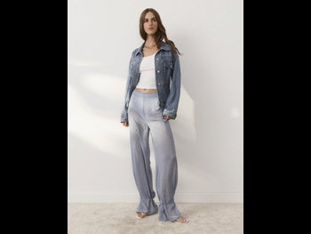  alt="Emily Feld"