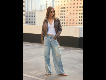  alt="Emily Feld"