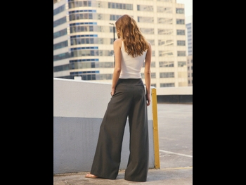  alt="Emily Feld"