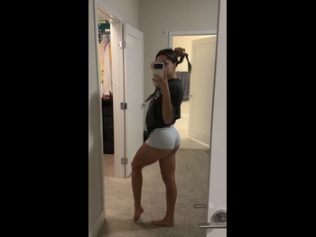  alt="Isabela Lopez"