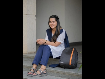 alt="Sravanthi Chokkarapu"