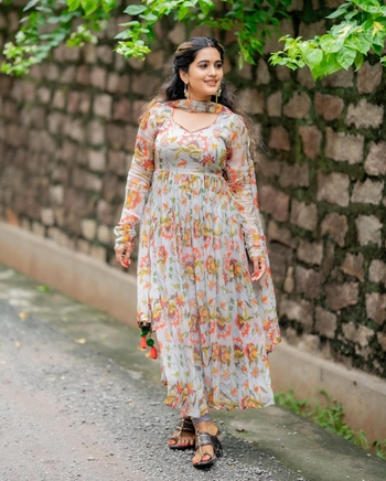 Sravanthi Chokkarapu