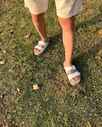 Naravit Lertratkosum