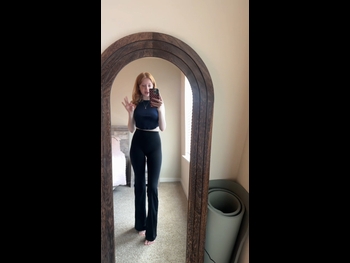  alt="Makenna Kelly"