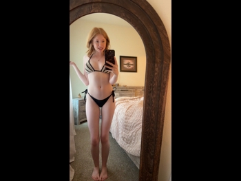  alt="Makenna Kelly"
