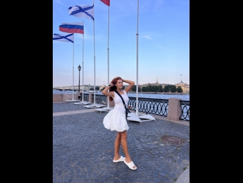  alt="Evelina Blyodans"