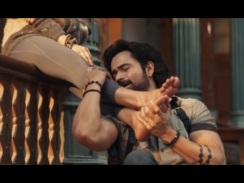  alt="Genelia Deshmukh"