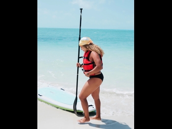  alt="Lauren James"