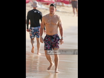  alt="Mark Wahlberg"