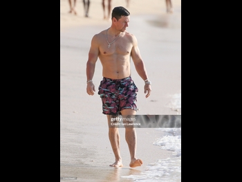  alt="Mark Wahlberg"