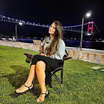 Pelin Zaman