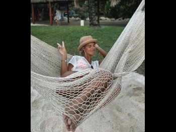  alt="Sara Sklate"