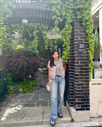 Lee Si-young