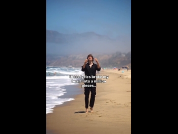  alt="Dean Lewis"