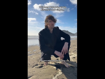  alt="Dean Lewis"