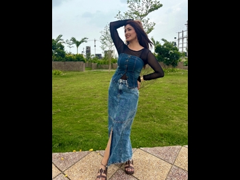  alt="Anju Jadhav"