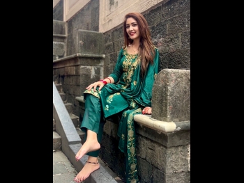  alt="Anju Jadhav"