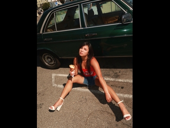  alt="Julia Zhang"
