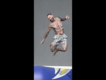  alt="Adam Levine"