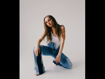  alt="Kseniya Otinova"