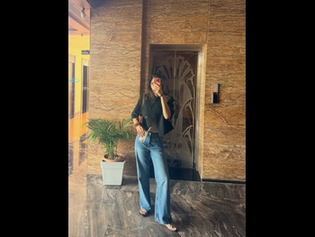  alt="Ishita Chopra"