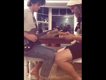  alt="Joe Keery"