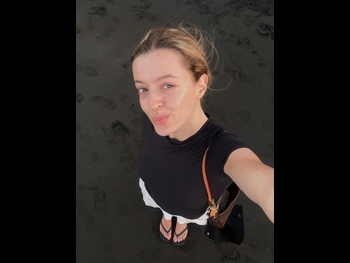  alt="Veronika Kornienko"