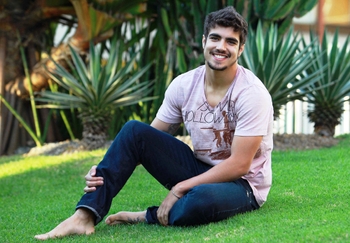 Caio Castro