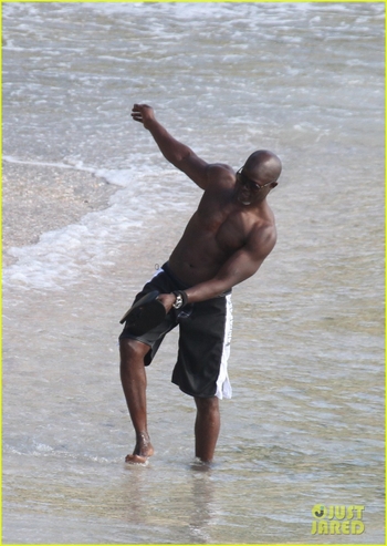 Djimon Hounsou