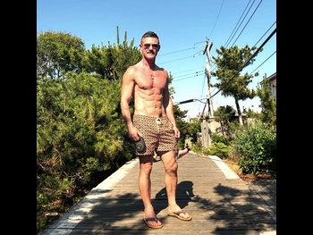  alt="Luke Evans"