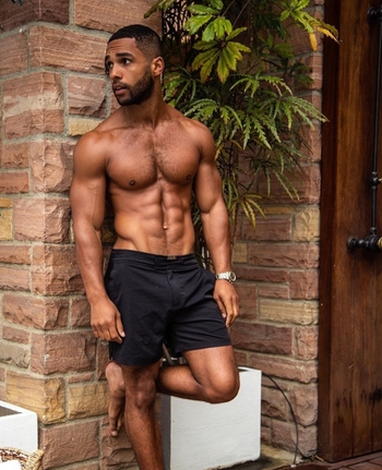 Lucien Laviscount